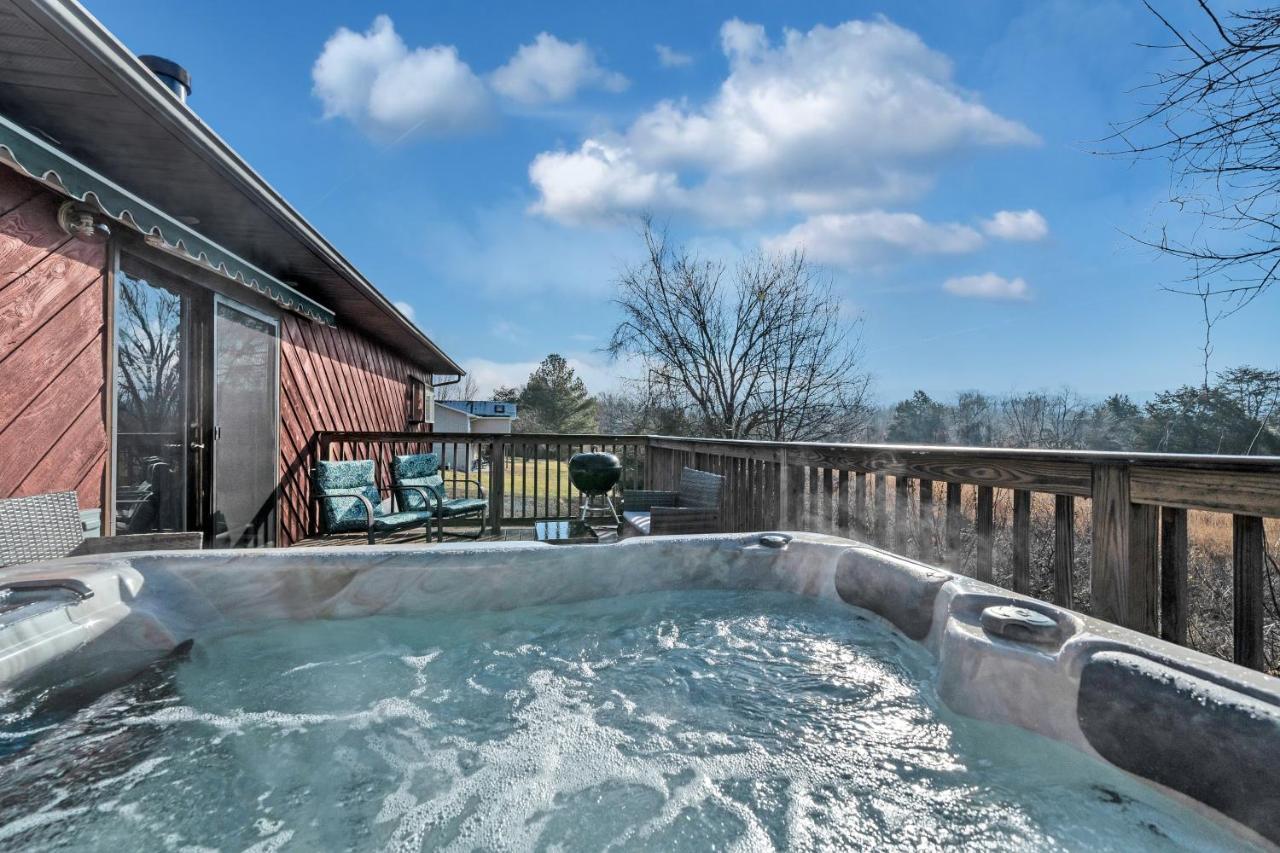 Apple Valley Hideaway, 1089 Of Free Attraction Tickets For Each Paid Day, Dollywood And More! Pigeon Forge Exterior photo